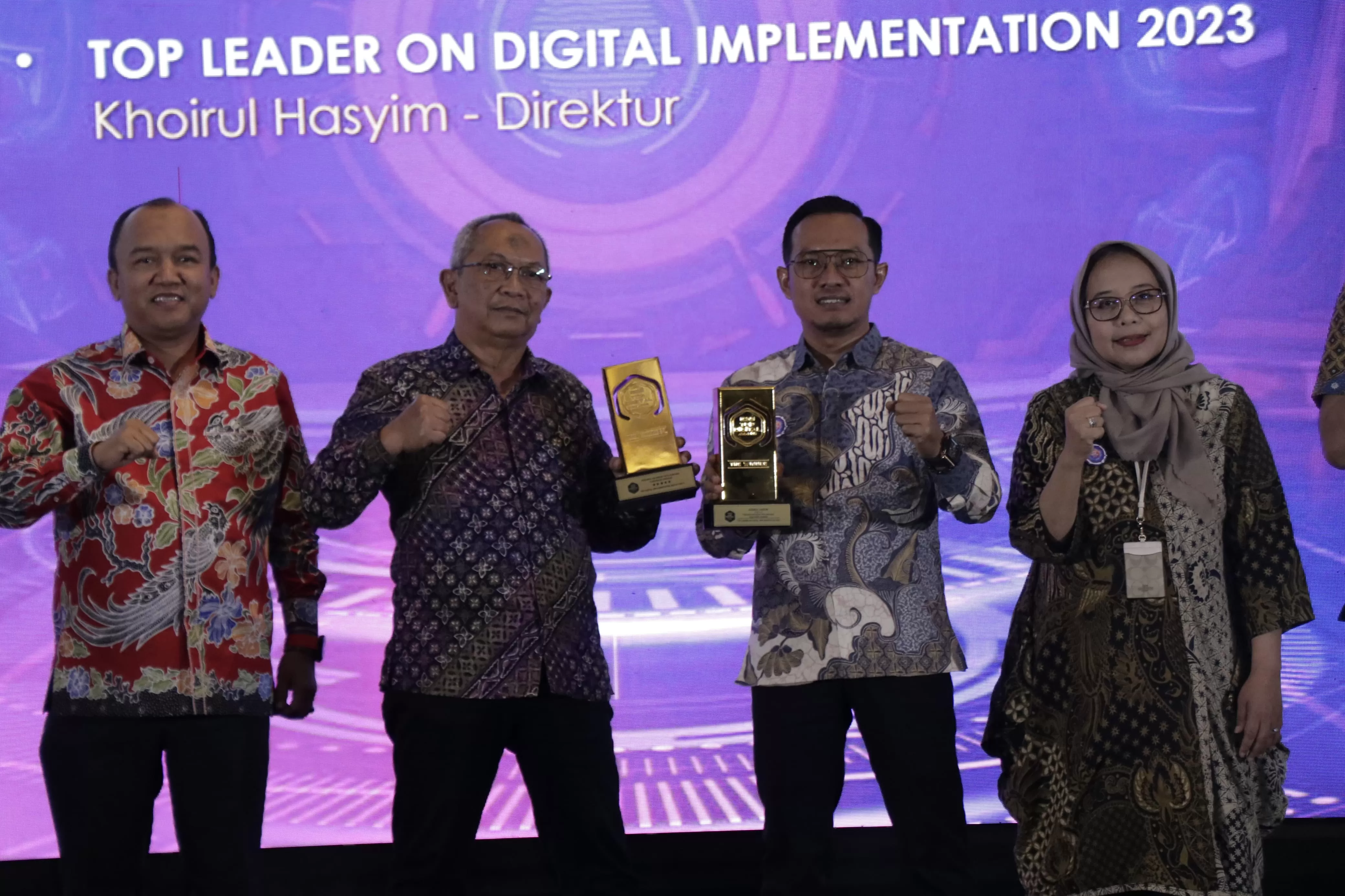 Perumdam Tirta Kencana Jombang Sabet Penghargaan Top Digital Awards Radar Jombang