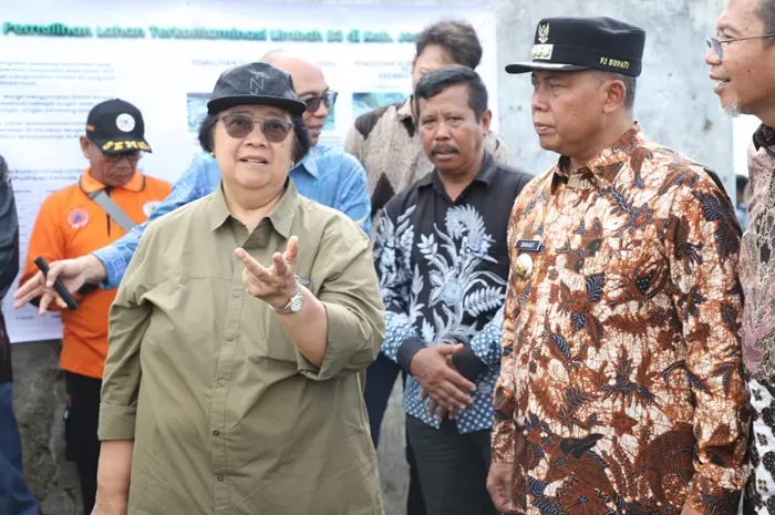 Kunjungan Ke Jombang, Menteri LHK Tinjau Penanganan Lahan ...