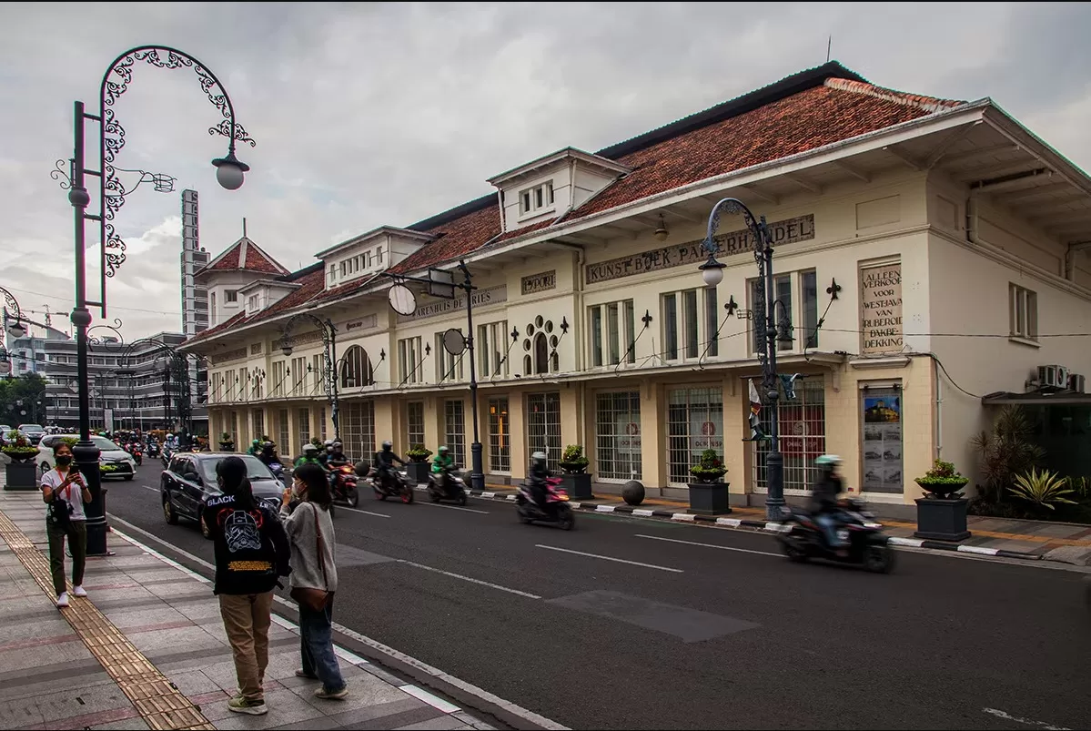 Seharian di Bandung, Ini Dia Rekomendasi Tempat Wisata Di Sepanjang Jalan  Braga yang Wajib Dikunjungi - Radar Jombang