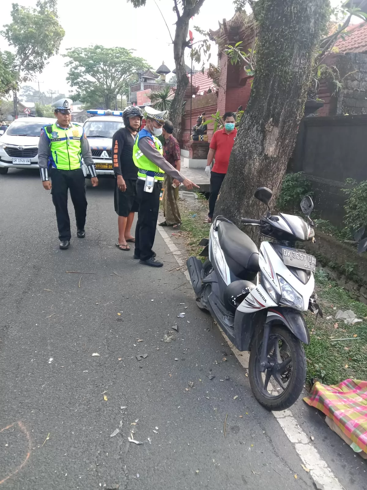 Kecelakaan Tunggal Di Badung, Bali: Tabrakan Pohon Perindang, Nyawa ...