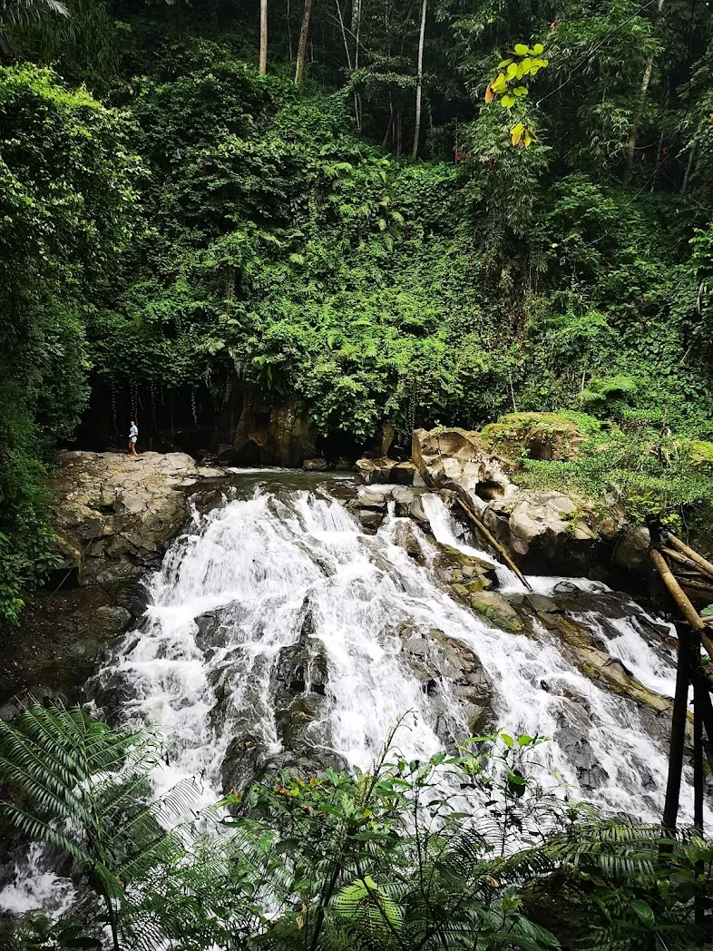 Goa Rang Reng: Menyingkap Pesona Air Terjun Tersembunyi di Bali