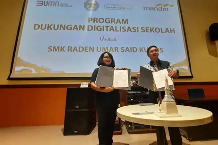 Dorong Inklusi Keuangan Pelajar, Bank Mandiri Kunjungi SMK Raden Umar