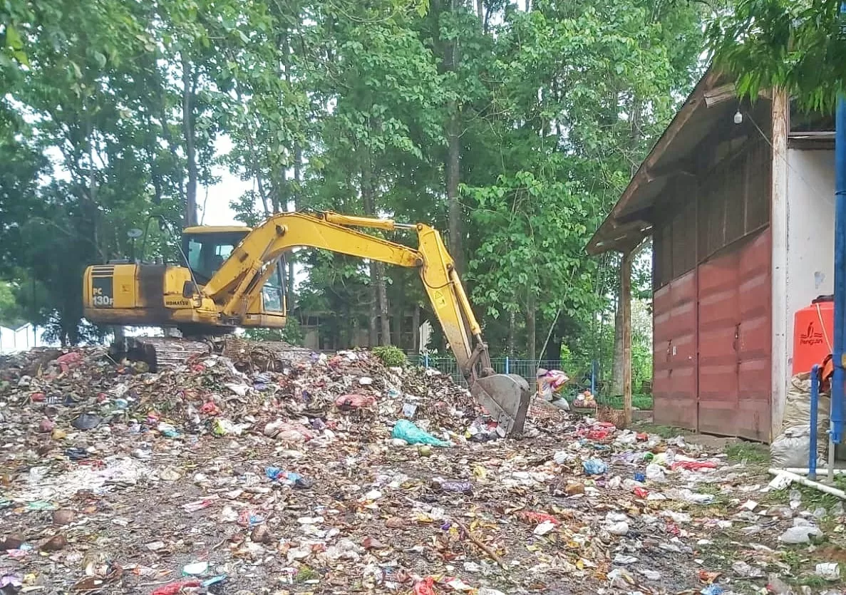 Volume Sampah Di Tpa Landoh Rembang Tembus Ton Pembersihan Butuh