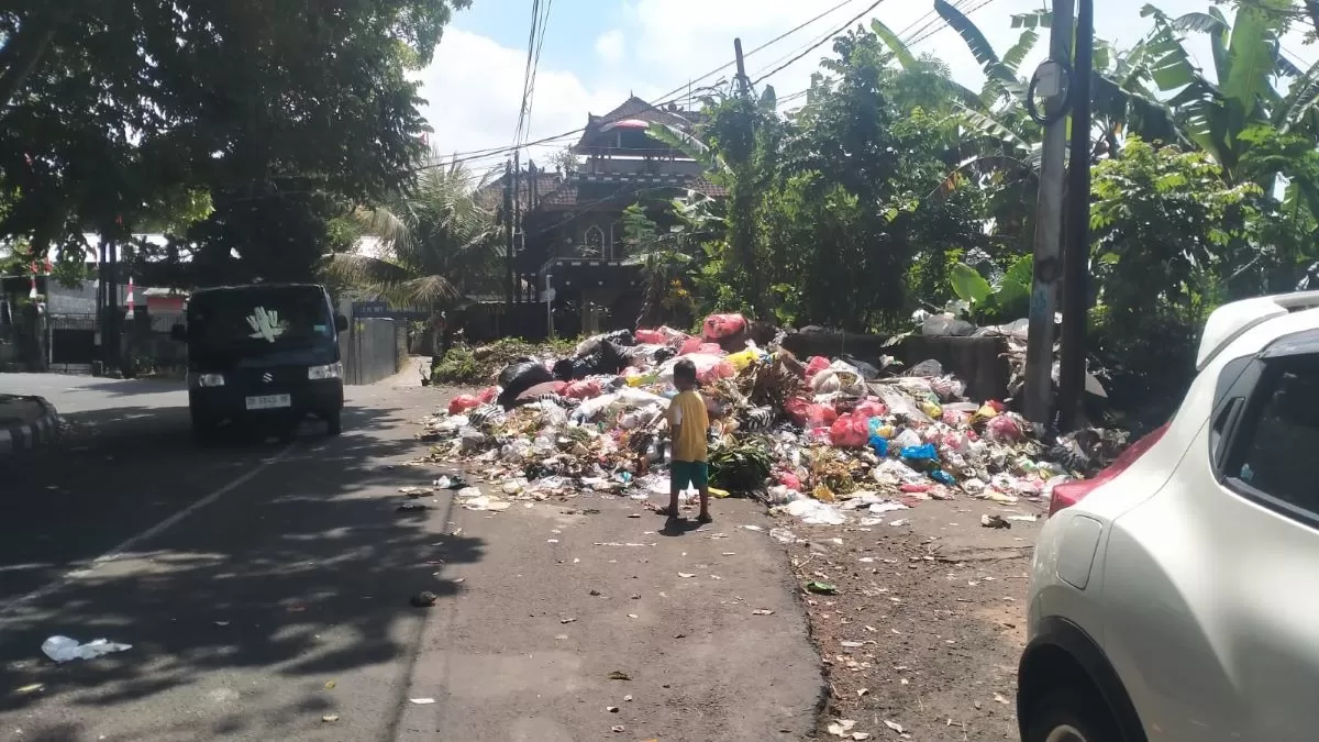 Pasca Hari Raya Galungan, Volume Sampah Capai 110 Ton, Pengangkutan ...