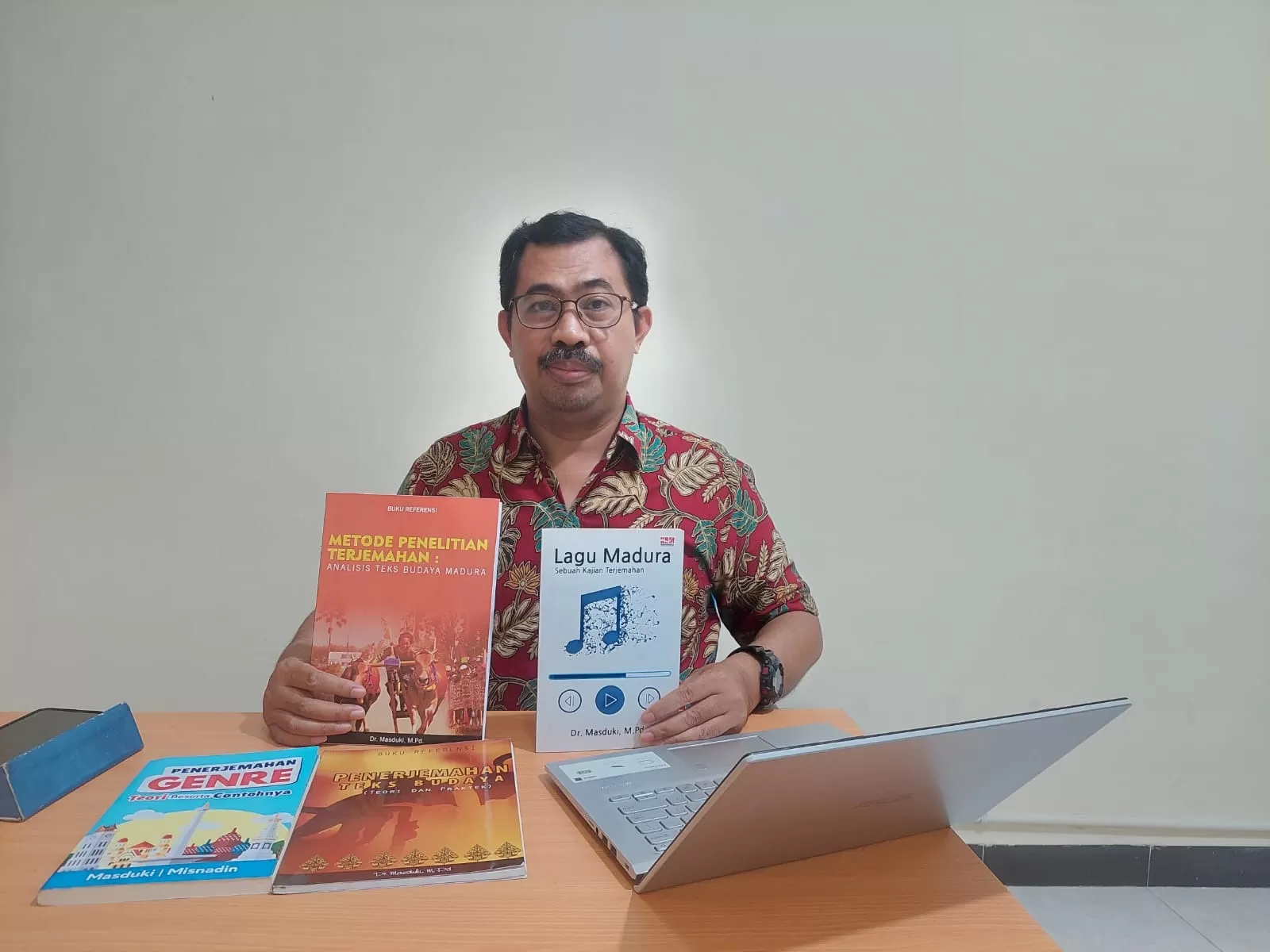 Prof Dr Masduki, Guru Besar Perintis Berdirinya Sasing UTM, Kini Fokus ...