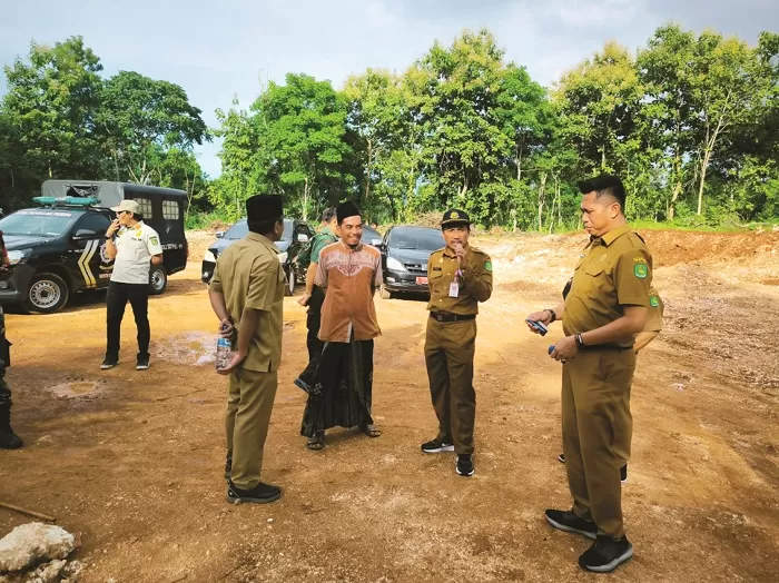 Tim Perizinan Sumenep Pantau Tambang Ilegal Di Desa Langsar, Saronggi ...