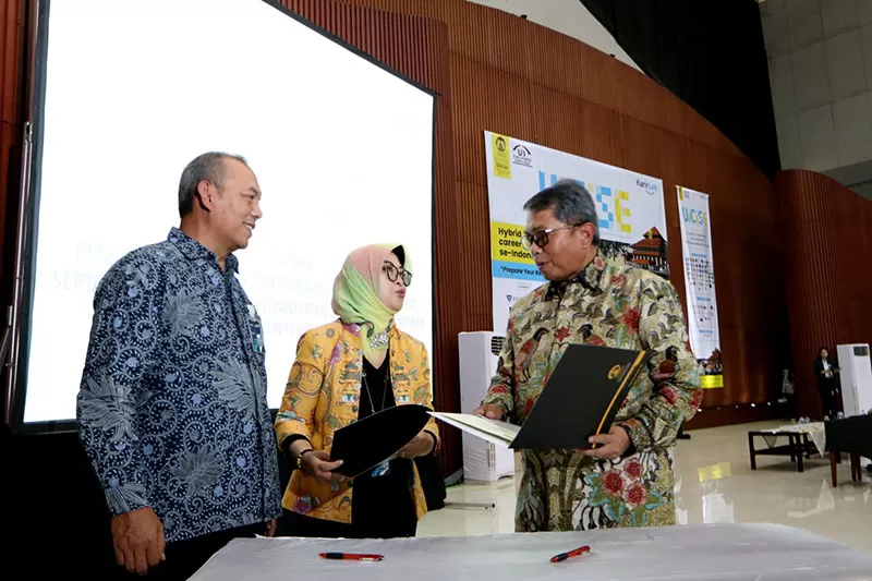 Perluas Layanan Di Sektor Pendidikan, Bank Mandiri Perkuat Kerja Sama ...