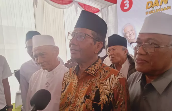 Mahfud MD Beri Pesan Penting Saat Berkunjung Ke Ponpes Sulaiman ...