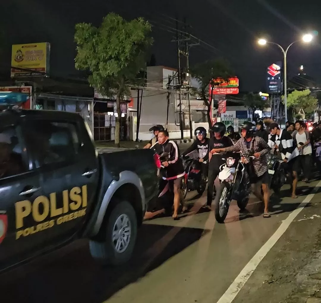 Polres Gresik Kepung Arena Balap Liar, Ramadan Race RA Kartini Buyar ...