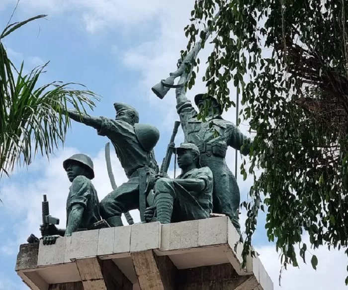 SEJARAH SURABAYA: Ini Dia Tujuh Patung Dan Monumen Di Kota Pahlawan ...