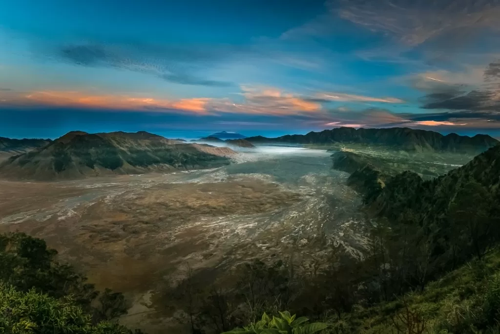 Puncak B29: Menikmati Keindahan “Negeri Di Atas Awan” Di Lumajang ...