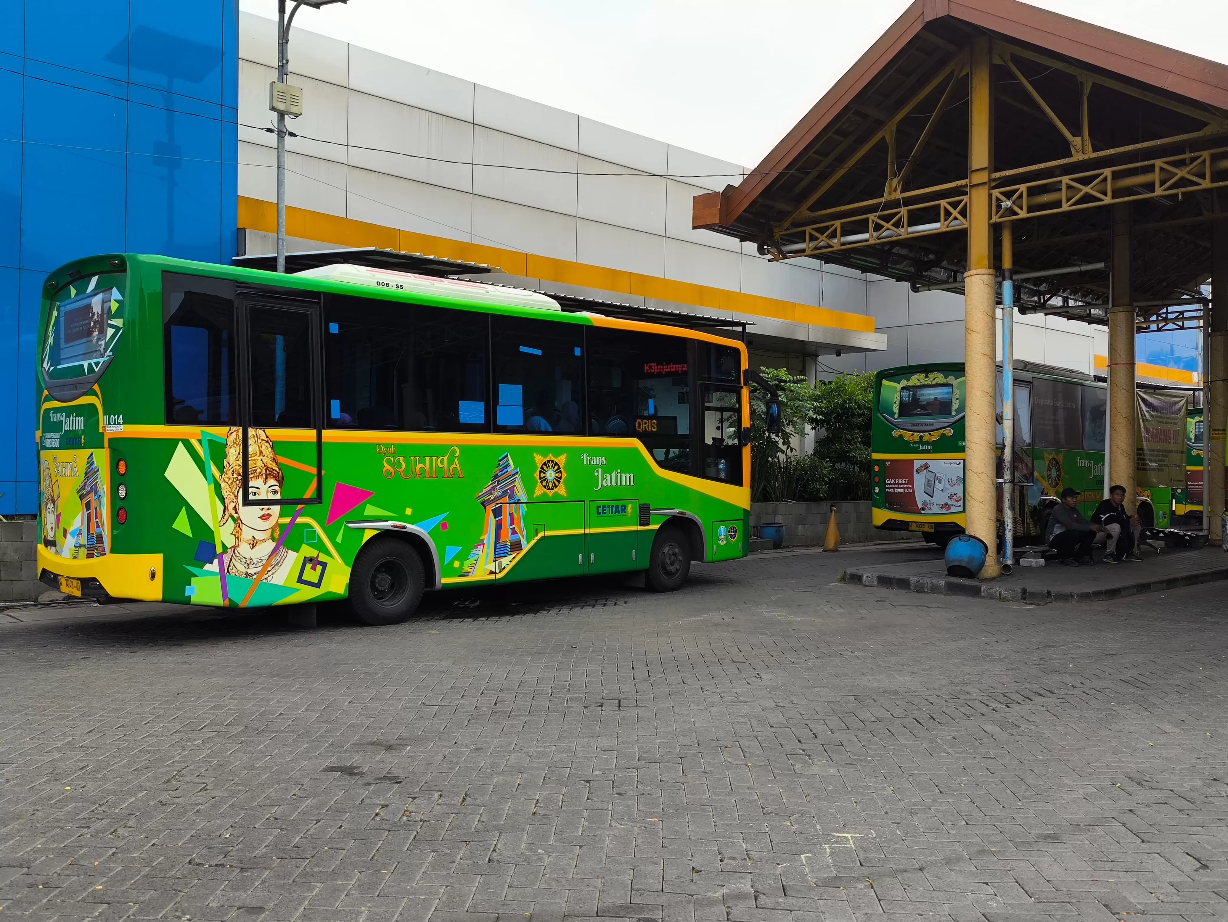 Bus Trans Jatim Koridor IV Rute Gresik - Paciran Buka Lowongan Kerja ...