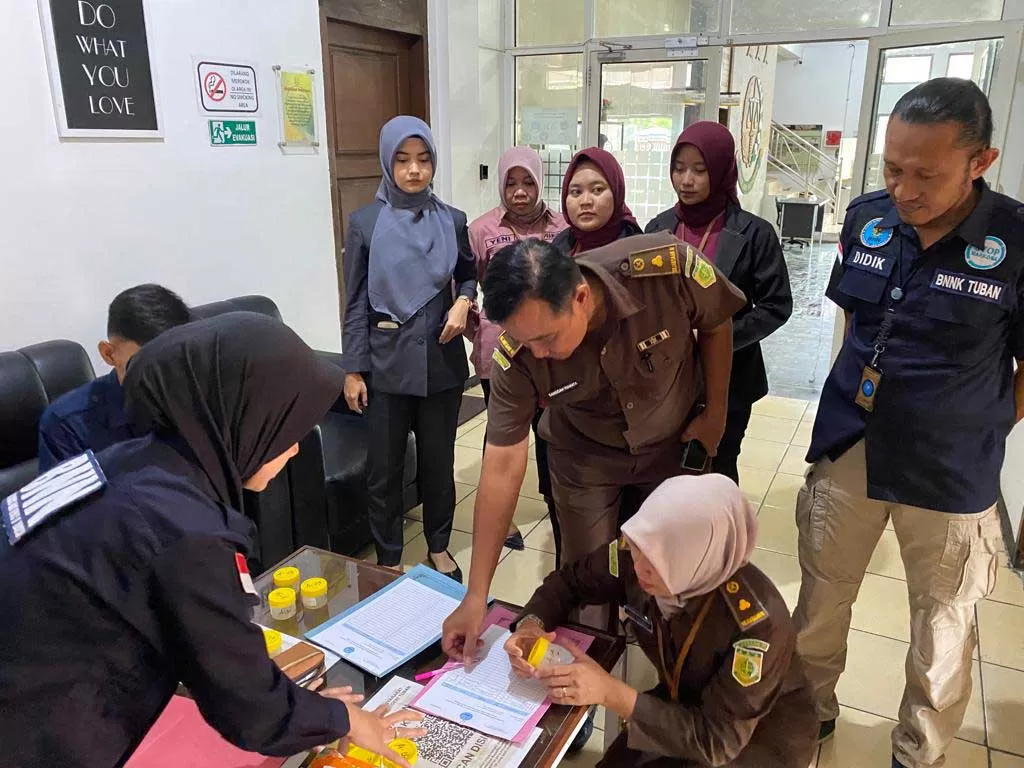 Dites Urine, Pegawai Kejaksaan Negeri Tuban Terdeteksi Positif Soma ...