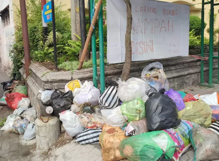 Jogja Darurat Sampah! Pemandangan Sampah Berserakan Menghiasi Sudut ...