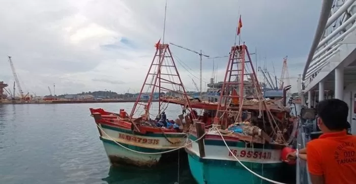 2 Kapal Berbendera Vietnam Ditangkap Polair, 17 Tahun Curi Ikan Di ...