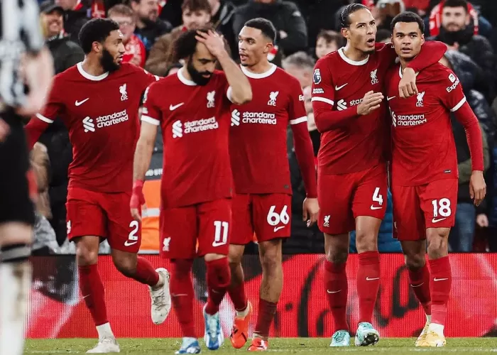 Liverpool Puncaki Liga Inggris Usai Taklukkan Newcastle 4-2, Mohamed Salah  Cetak 2 Gol! - Indozone Soccer