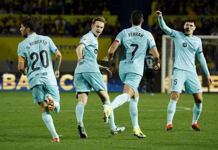 Barcelona Menang Dramatis 2-1 Atas Las Palmas Di Stadion Gran Canaria ...