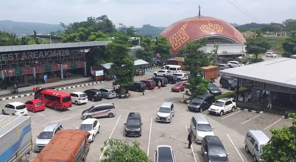 Wajib Berhenti Saat Mudik, Ini Rest Area Terbaik, Indah, Bersih Tol ...