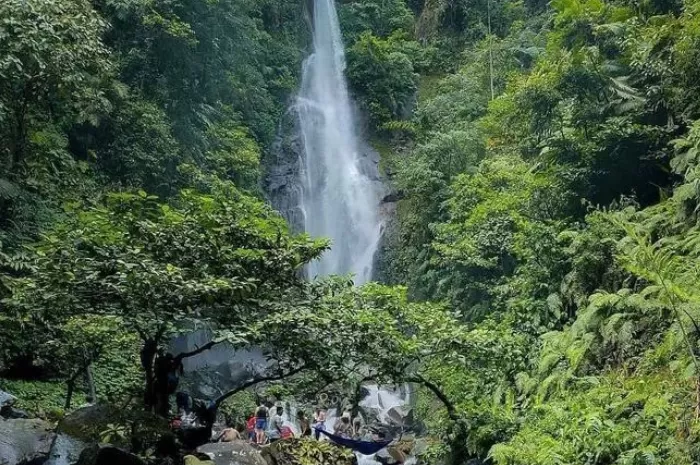 Bikin Betah! Ini 5 Rekomendasi Wisata Curug Di Bogor, Rasakan Sensasi ...