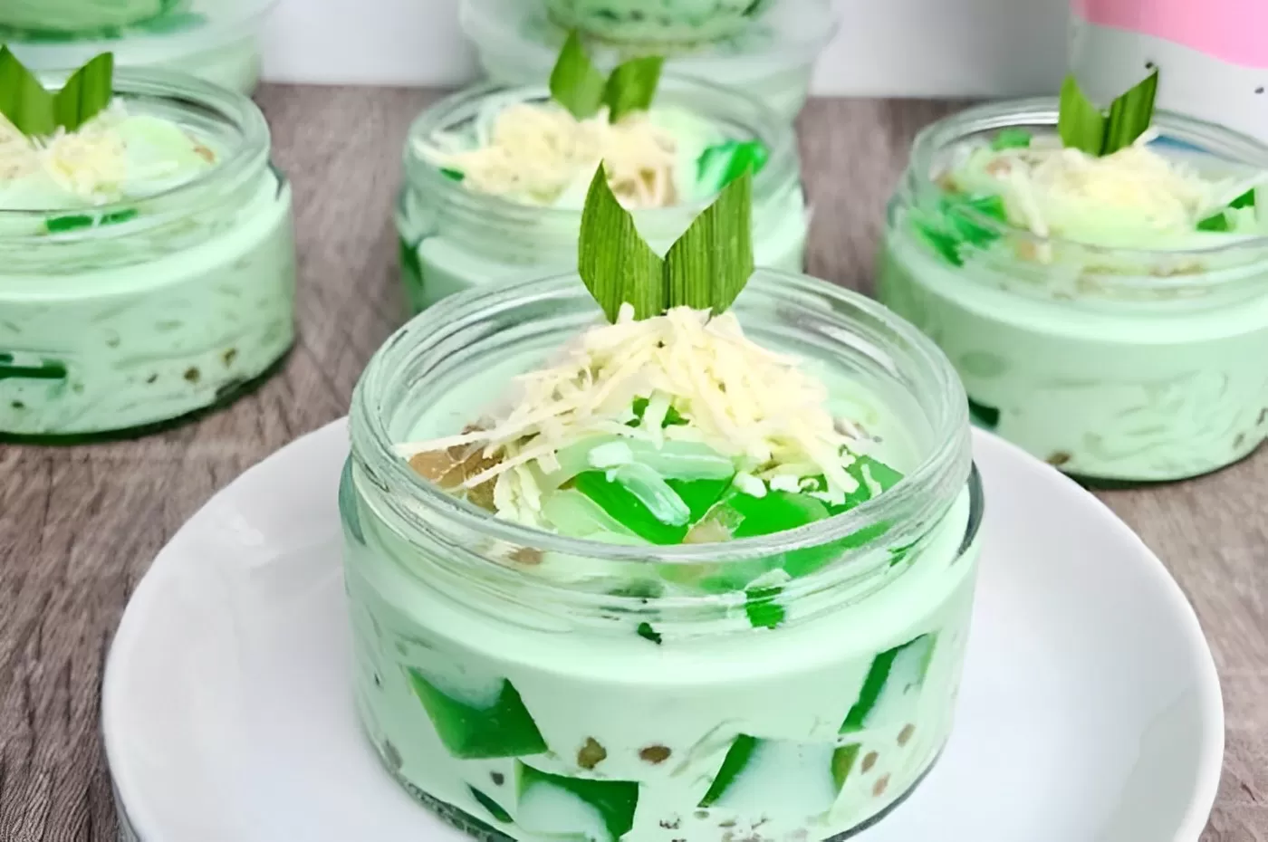 Sensasi Manis Dan Segar! Nikmati Resep Es Buko Pandan Cocok Diminum ...