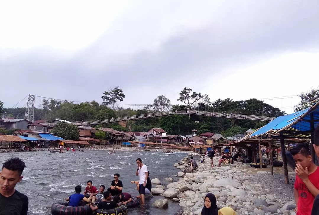 Tak Jauh Dari Kota Medan...Bukit Lawang, Surga Tersembunyi di Sumatera  Utara untuk Pecinta Alam dan Orangutan - Teritorial 24