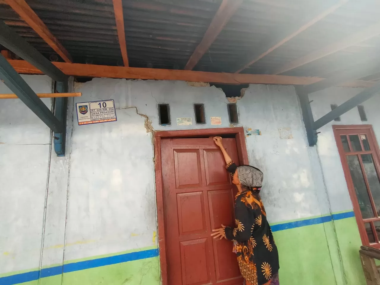 Rumah Rusak Akibat Tanah Bergerak Di Jatinegara Bertambah Menjadi 36 ...