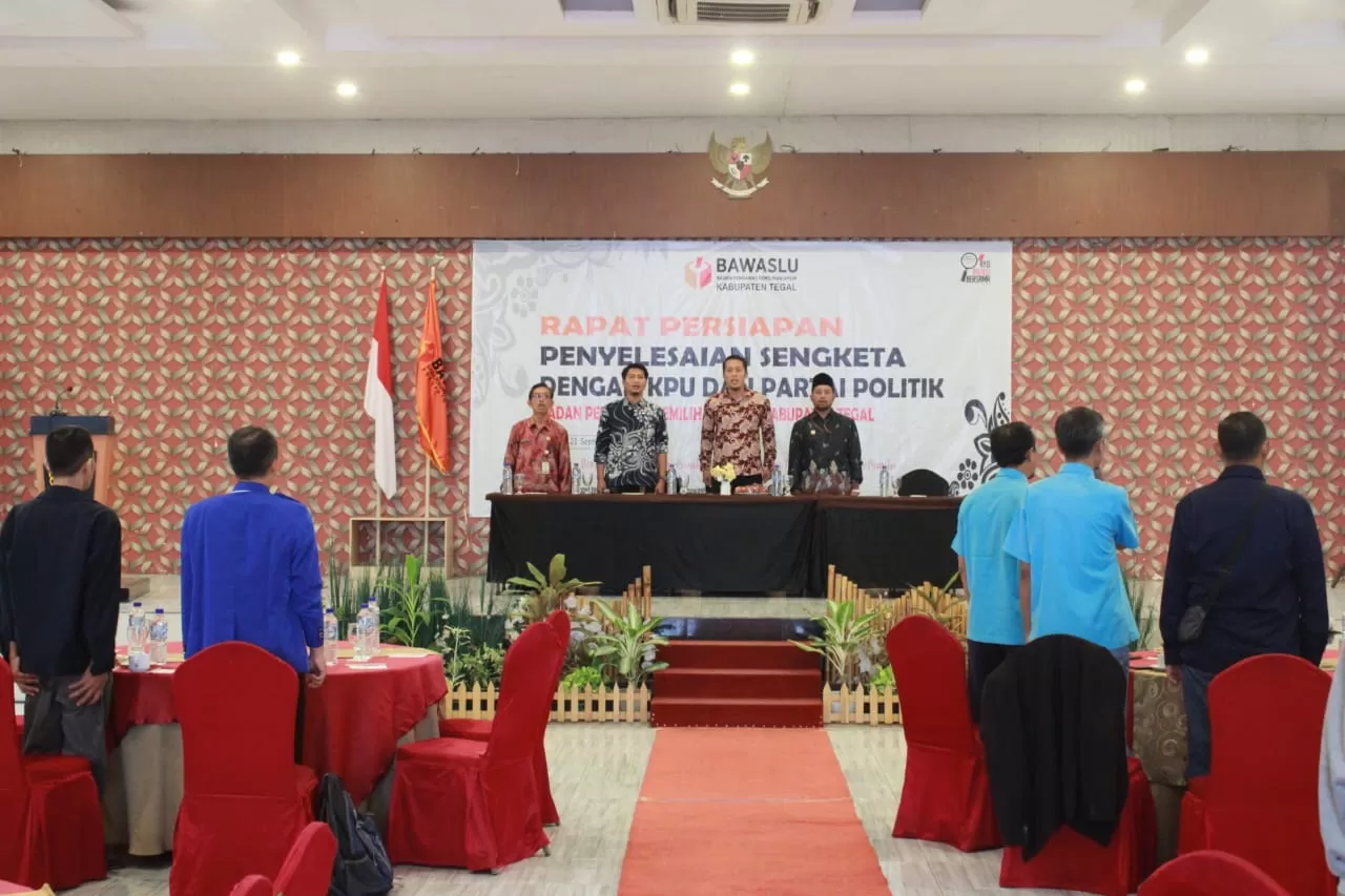 Jelang Penetapan DCT, Bawaslu Kabupaten Tegal Gelar Rapat Persiapan ...