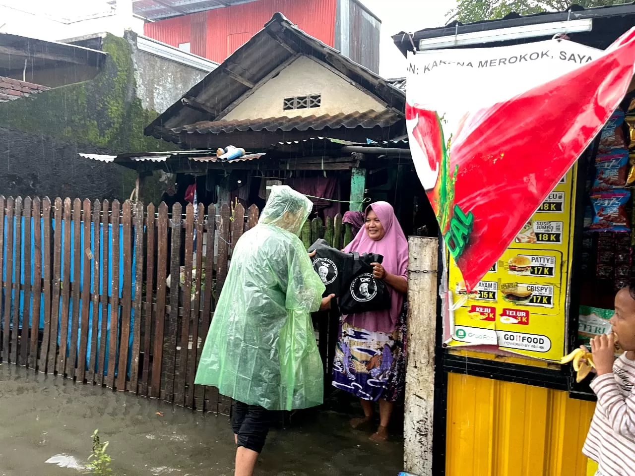 Gelar Kegiatan Baksos, Relawan Milenial Pendukung Ganjar Sulsel Dirikan ...