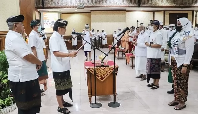 Mutasi Pejabat Di Badung: Gunarta-Eka Tukar Tempat, Sekda Adi ...