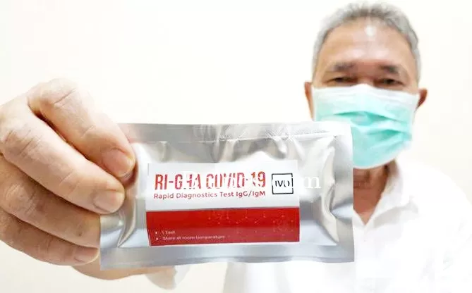 BUATAN INDONESIA: Rapid test jenis baru buatan dalam negeri bermerk RI-GHA-COVID-19 ini akan dijual seharga Rp 75 ribu di pasaran.