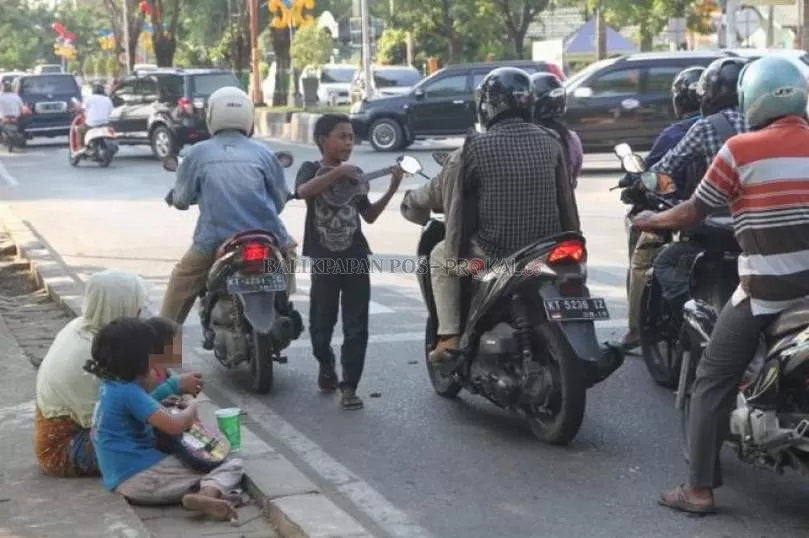 MASALAH SOSIAL: Anak jalanan di Balikpapan kembali marak.