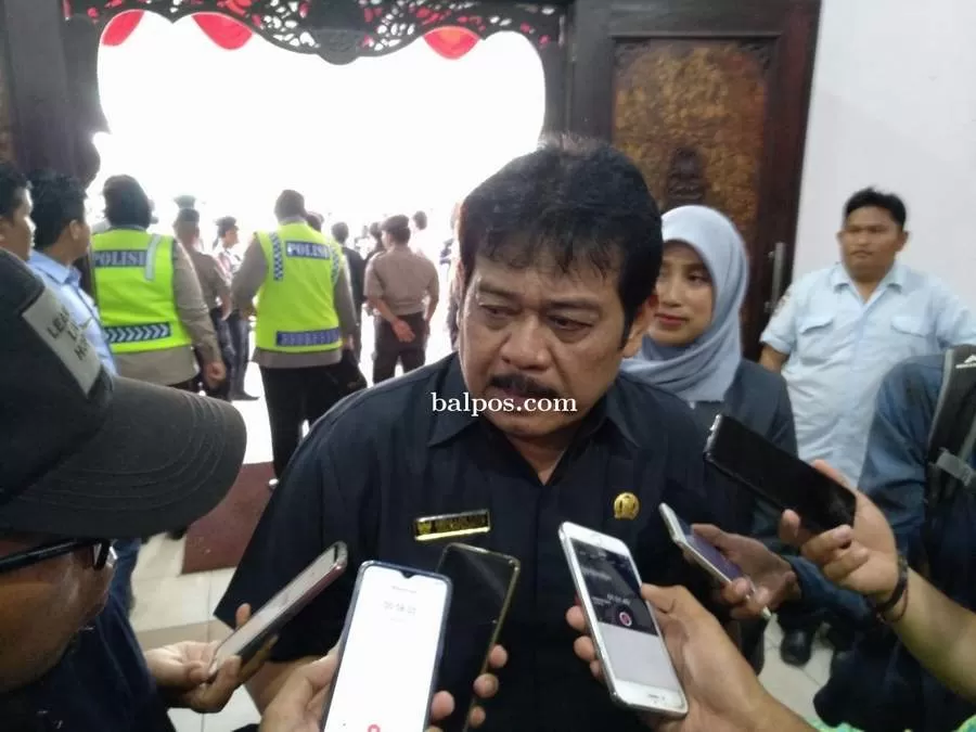 KETERANGAN PERS:Ketua DPRD Balikpapan Abdulloh membenarkan salah satu anggotanya dilaporkan ke BK lantaran diduga menelantarkan istri siri.