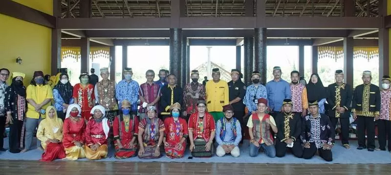 MUSDA: Pj.Sekda PPU Tohar bersama masyarakat adat di Balai Adat Kuta, Nipah-Nipah, PPU, (17/3). IST