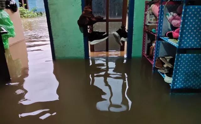 PARAH: Salah satu rumah warga yang terdampak banjir, di Gang 49, Jalan Pangeran Menteri, Kecamatan Tanah Grogot