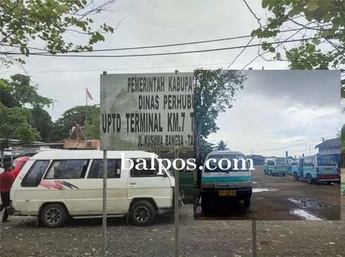 NAIKAN TARIF: Para sopir AKDP Terminal Kilometer 7 yang berada di Jalan Kesuma Bangsa, Kecamatan Tanah Grogot menaikan tarif tujuan PPU, imbas kenaikan BBM. (IST)
