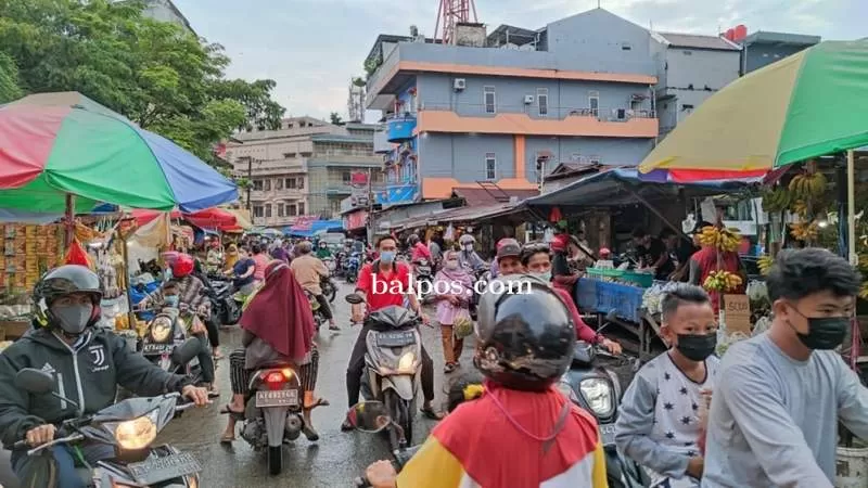 :Pasar Pandansari menjadi fokus utama Pemkot Balikpapan dalam melakukan pengawasan sebab pedagangnya sering berjualan di sembarang tempat.