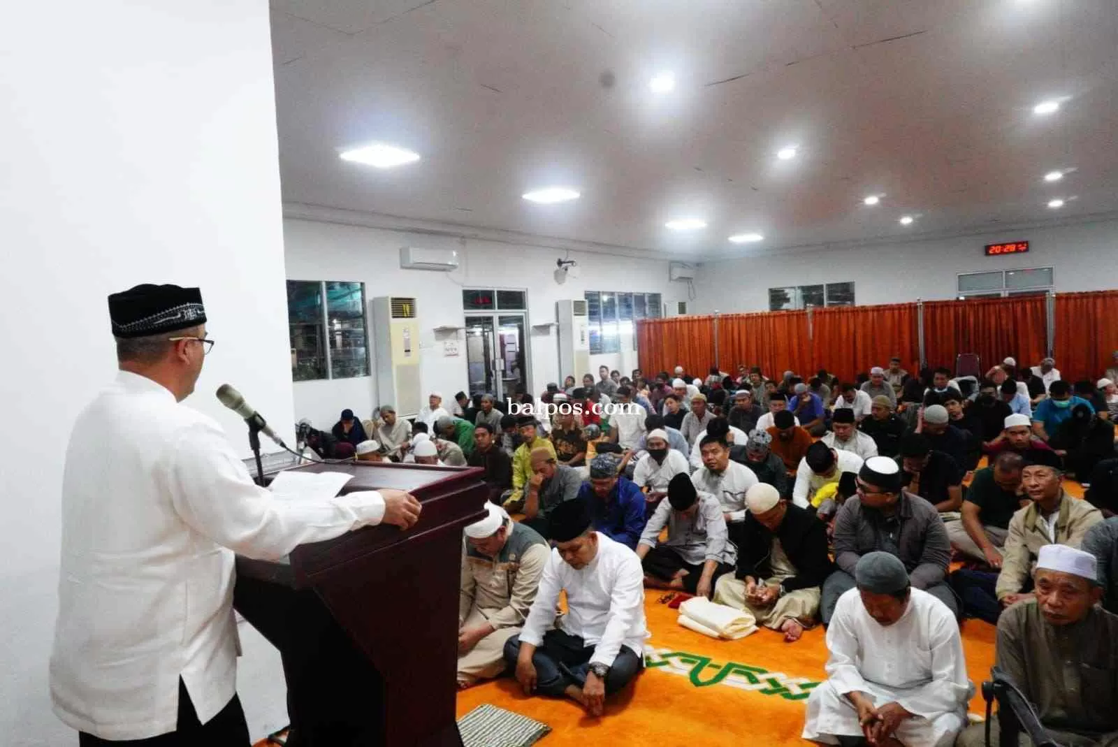 SAFARI:Pembukaan kegiatan safari Ramadan yang digelar KPI Unit Balikpapan di masjid Istiqomah. (Oky Balpos)