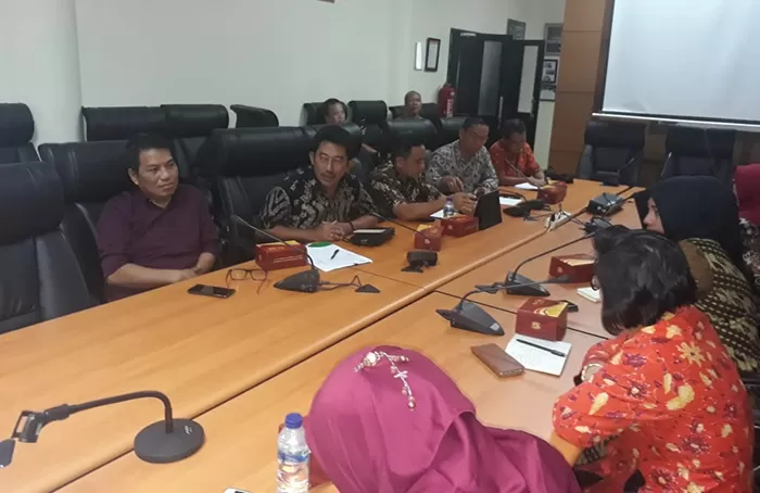 KUNKER: Rombongan Komisi I DPRD Berau ketika berkunjung ke BPJS Kesehatan di Balikapapan pekan lalu.