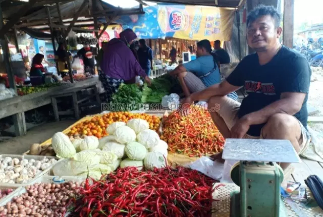 PEDAGANG: Pasar Rakyat yang dibangun pemerintah untuk memindahkan aktivitas perdagangan di Pasar Senja Bangun.