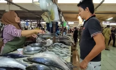 ALAMI PENURUNAN: Selama wabah Covid-19, harga ikan di Kabupaten Berau telah mengalami penurunan.