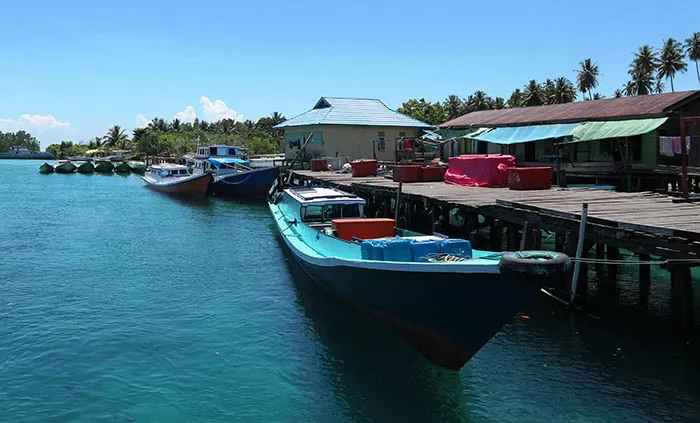 BANYAK YANG MENGANGGUR: Fenomena La Nina yang membuat cuaca buruk membuat sebagian besar nelayan di Kecamatan Bidukbiduk enggan untuk melaut.