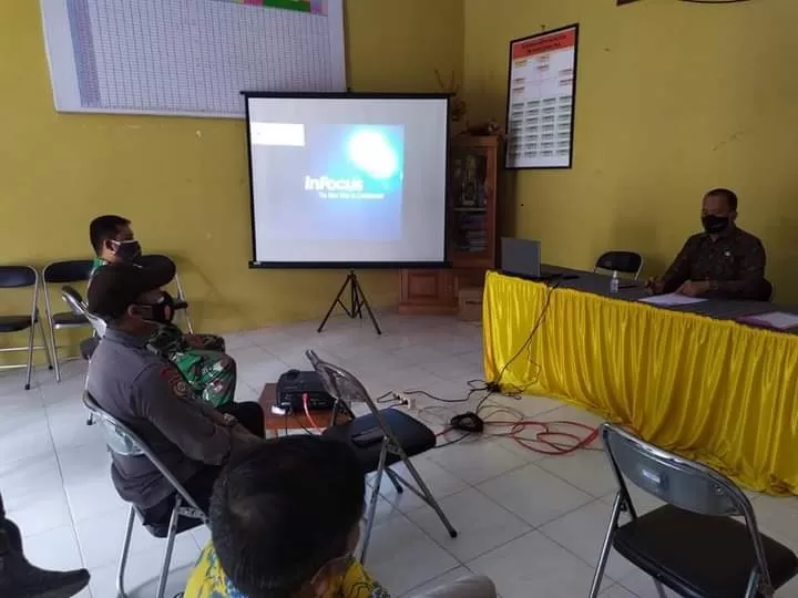 RAPAT KOORDINASI: Kelurahan Tanjung Redeb mengadakan rapat koordinasi mengenai penanganan Covid-19, beberapa waktu lalu.