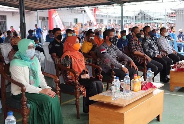 DITUTUP: Bupati Berau Sri Juniarsih hadir untuk menutup rangkaian hari bakti pemasyarakatan ke-57 di rutan Klas II B Tanjung Redeb.