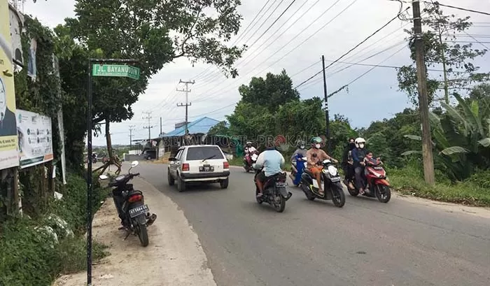 ANGGARAN TERBATAS: Lurah Sambaliung Didi Mulyadi sejak tahun lalu telah mengusulkan Jalan SM Bayanuddin dipasang lampu penerangan jalan.