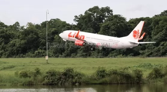LESU: Aktivitas penerbangan di Bandara Kalimarau masih sepi, meski sudah ada kelonggaran syarat perjalanan melalui udara yang ditetapkan pemerintah.