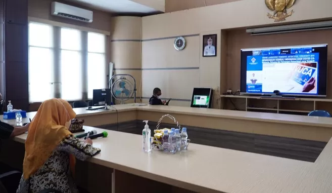 GRAND LAUNCHING: Bupati Berau Sri Juniarsih Mas, saat mengikuti pertemuan dengan BPK RI via daring.