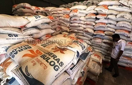 BERAS: Telihat stok beras yang ada di gudang Bulog yang bisa memenuhi kebutuhan masyarakat Kabupaten Berau.
