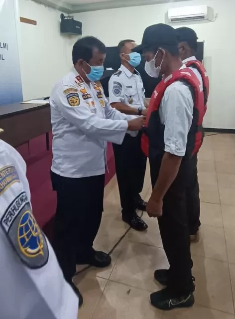 UNTUK NELAYAN: Kepala KUPP Tanjung Redeb Hotman Siagian, memberikan sambutan dalam pembukaan diklat kemarin.