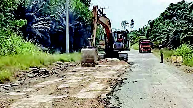 KEJAR WAKTU: DPUPR Berau terus mengebut perbaikan Jalan Poros Simpang Lenggo-Bidukbiduk, itu juga agar bisa diakses saat pelaksanaan Porprov nanti.