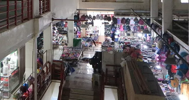 HARUS MANDIRI: Kios-kios di Pasar Sanggam Adji Dilayas akan dipasangkan meteran listrik sehingga para pedagang bertanggung jawab atas penggunaan listriknya masing-masing.